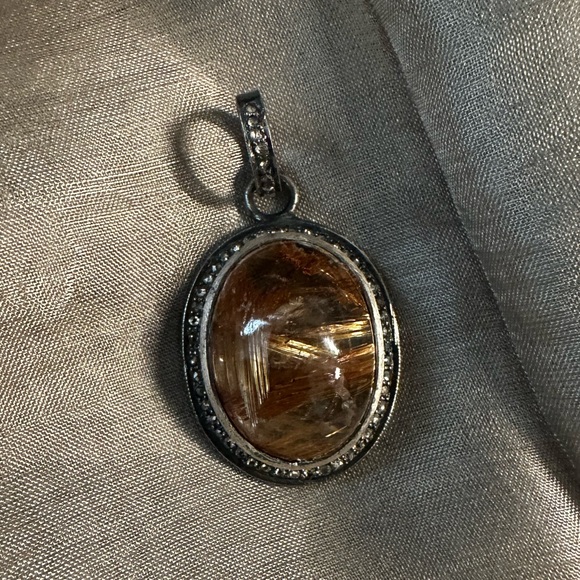 Gold Rudilated Quartz & Diamond pendant. - Picture 10 of 10